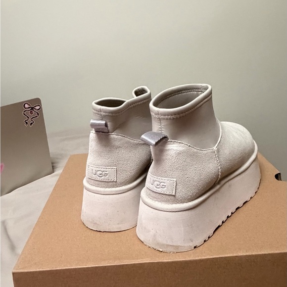 UGG Cream Platform Ankle Boots - Picture 3 of 6